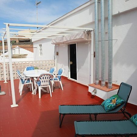 Apartaments Agneta - Vela Кембрилс Екстериор снимка