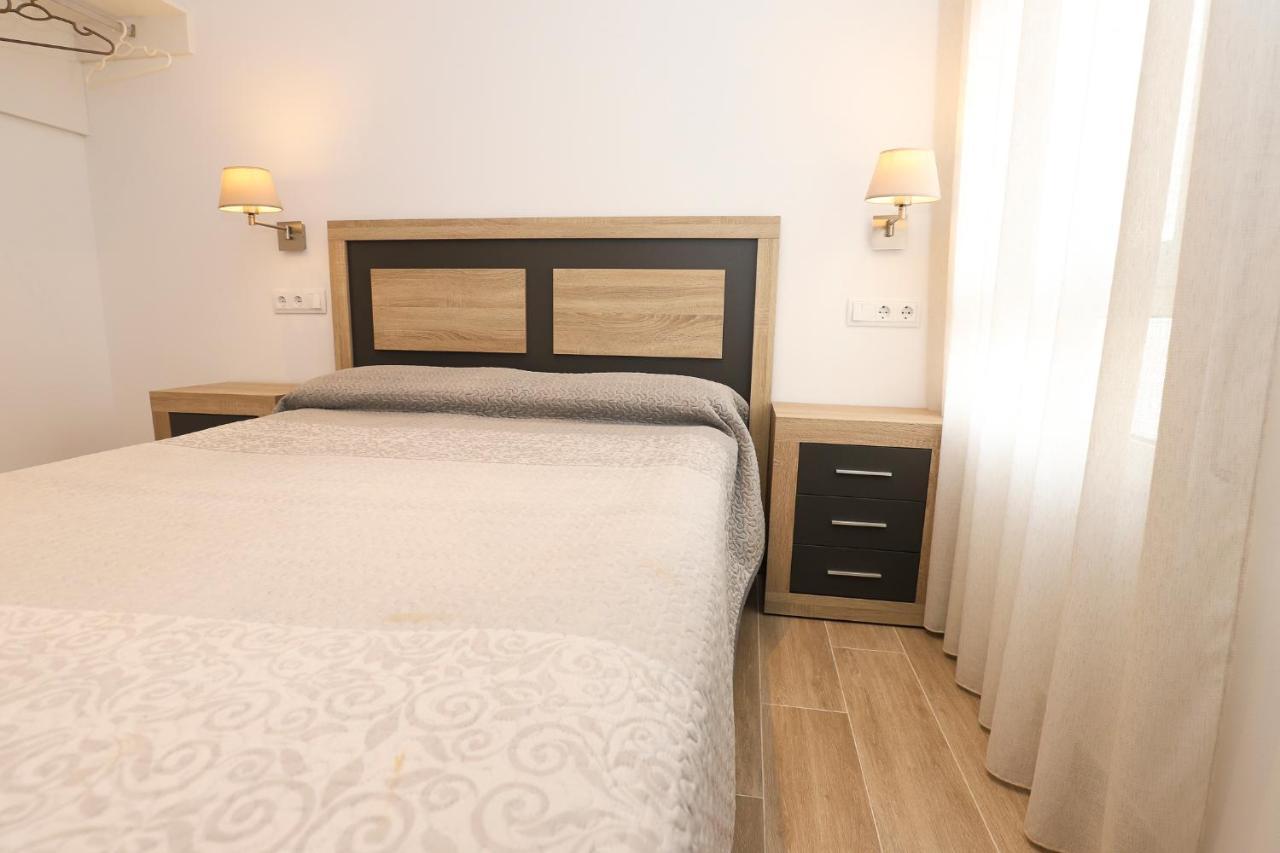 Apartaments Agneta - Vela Кембрилс Екстериор снимка